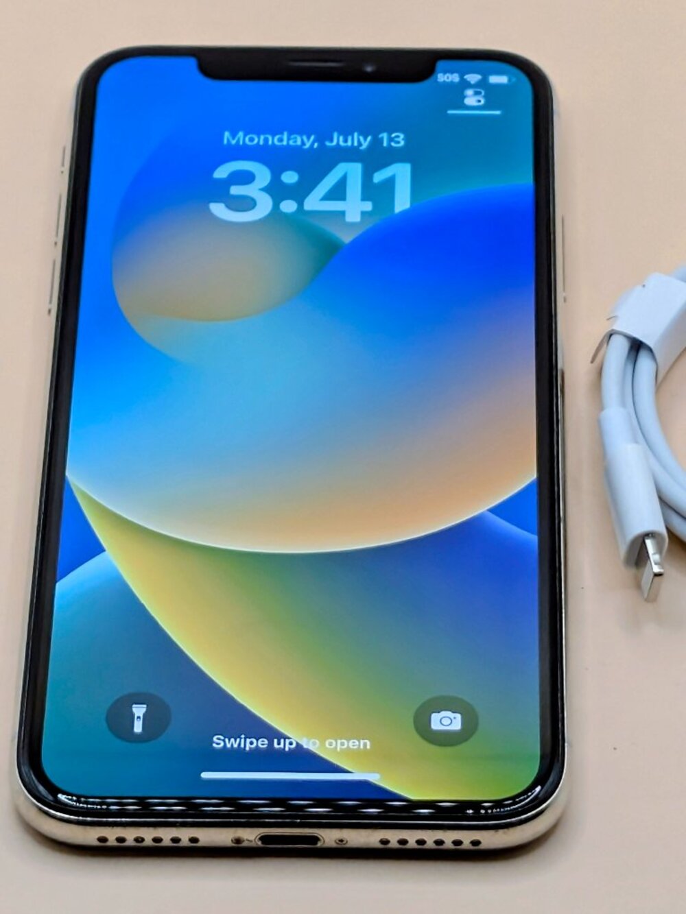 iPhone X 256GB (Unlocked)***